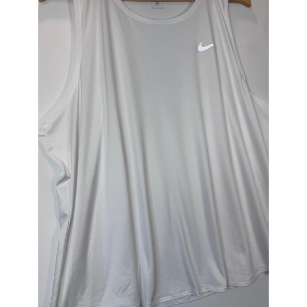 Nike Dri FIT Running Tank Top Womens 2X White Sleeveless Loose Fit - Picture 3 of 9